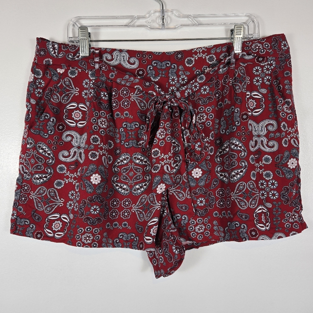 Cato Red Paisley Bandana Print Tie Elastic Waist Pockets Pull On Shorts Size XL